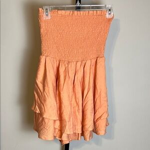 EUC Skylar Rose Strapless Romper Smocked Peach Tiered Mini Dress w/Shorts! Small